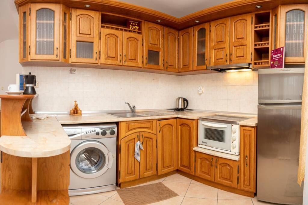 Convenient 1-Bedroom Flat Next To Harmanite Beach Sozopol Extérieur photo